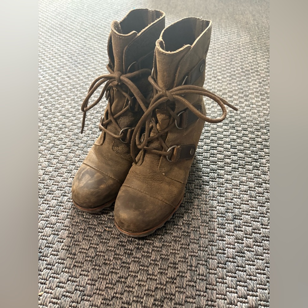 Sorel Dark Brown Boots